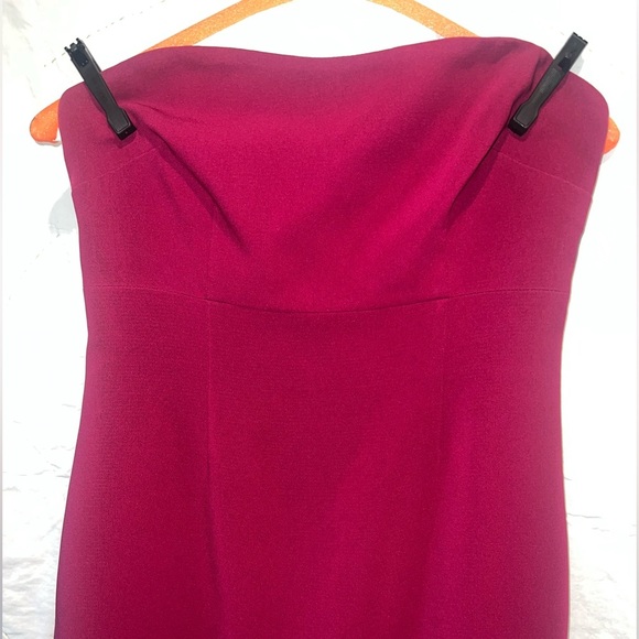 Cing à Sept Strapless Knee-Length Dress
Size: S/US 4 - Picture 6 of 10